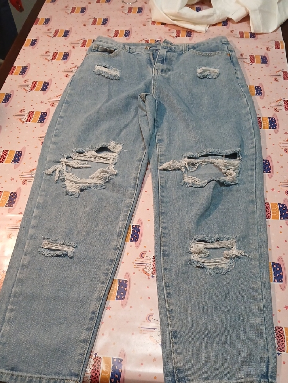 PrettyLittleThing Light Blue Distressed Ripped Mom Jeans